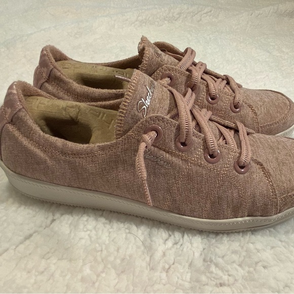 New Skechers Active Avenue Sneakers - Size 7 - Pale Pink - Picture 4 of 9